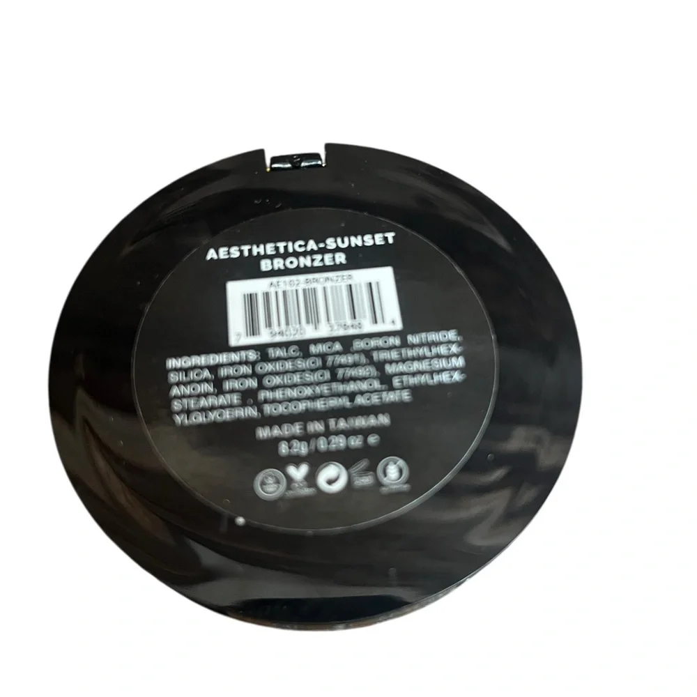 Aesthetica Sunset Bronzer – 8.2g – NEW (Box Damaged, Product Unused)